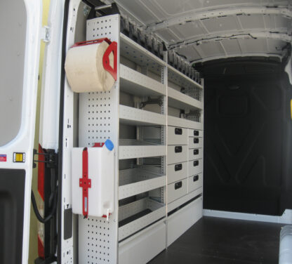 Scaffalatura per Fiat Ducato, Ford Transit, Mercedes-Benz Sprinter, Volkswagen Crafter, Iveco Daily, Renault Master, Peugeot Boxer, Citroën Jumper, Opel Movano, Fiat Doblo, Ford Transit Connect, Renault Kangoo, Citroën Berlingo, Peugeot Partner, Opel Combo, Toyota Proace City, Fiat Scudo, Citroën Jumpy, Peugeot Expert, Toyota Proace, Opel Vivaro, Renault Trafic, Nissan NV300, Dacia Dokker, Renault Express, Volkswagen Caddy, Volkswagen Transporter, Ford Custom, MAN TGE, Mercedes Vito, Hyundai H350, Nissan NV200, Nissan Primastar, Nissan Interstar, Fiat Talento